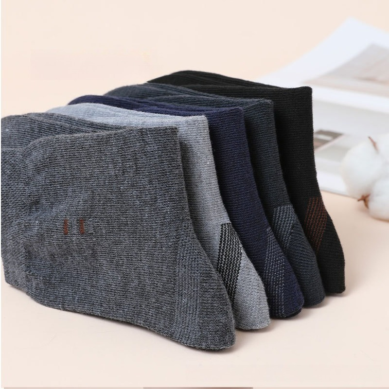 メンズクルーソックス5足組 – アソートカラー、通気性と吸湿 - Dress Sock Men のレビューと価格